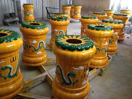 欣方圳垃圾桶廠(chǎng)家為東莞麻涌龍舟節(jié)定制龍舟垃圾桶