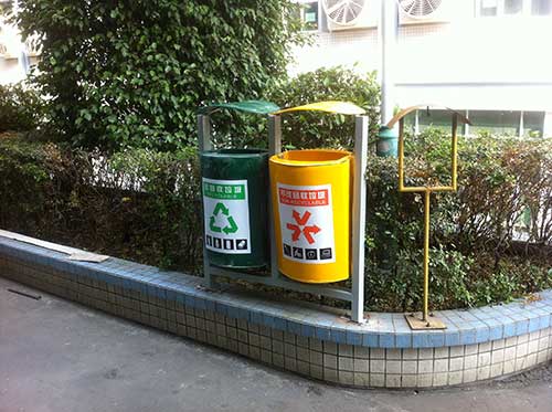 靠譜的玻璃鋼垃圾桶廠家,看韶關小區(qū)如何挑選