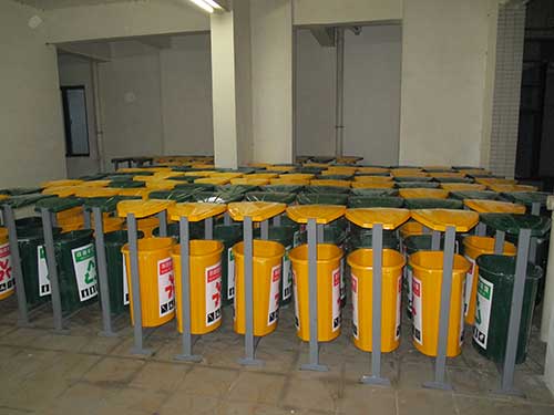 靠譜的玻璃鋼垃圾桶廠家,看韶關小區(qū)如何挑選