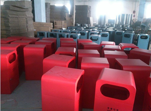 欣方圳不銹鋼垃圾桶廠家 為黃岡客戶精心打造。